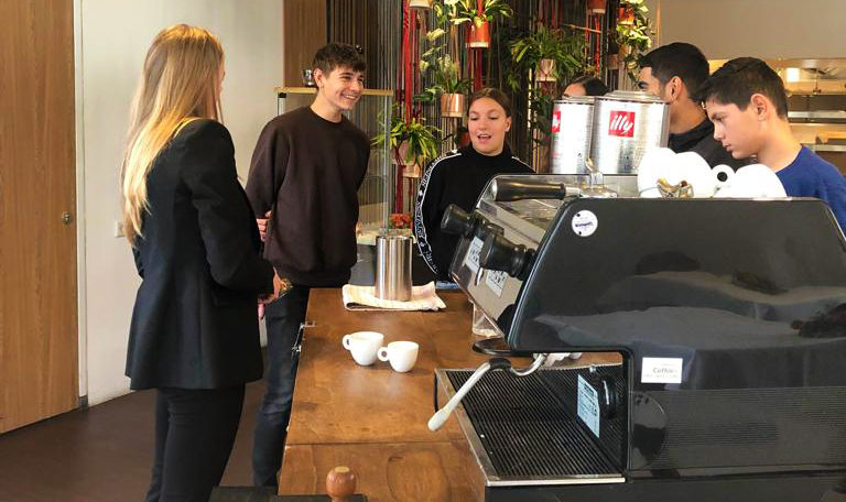 IMG-20221116-WA0004-vierkant